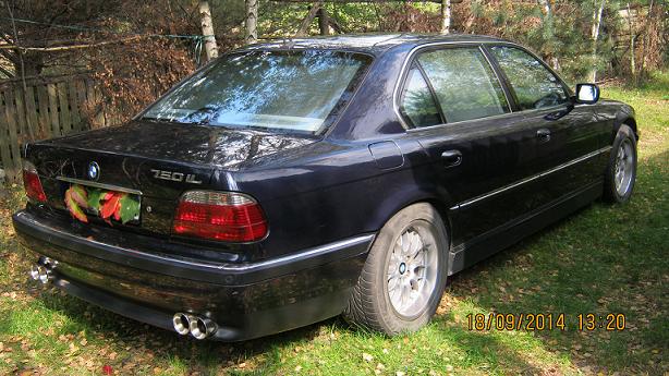bmw7.jpg