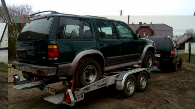 ford-explorer-ii-4-0-sohc-130-tys-km-lampa-tyl.jpg